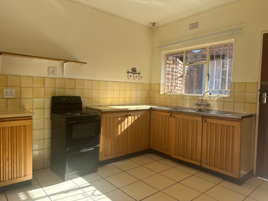 To Let 3 Bedroom Property for Rent in Geelhoutpark North West